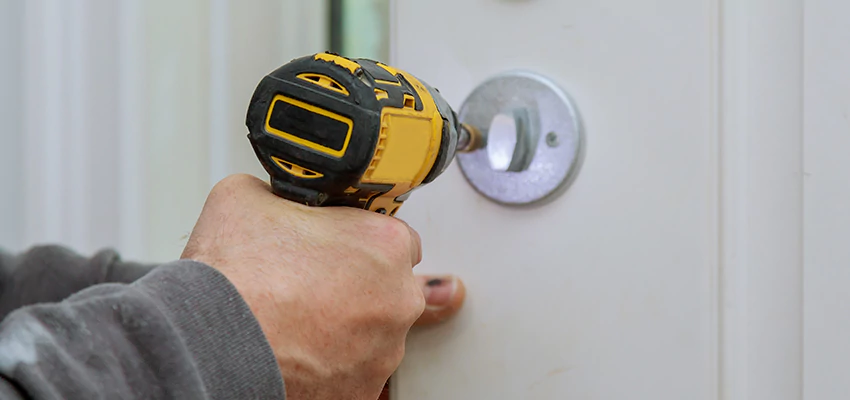 Street Locksmith For Smart Lock Repair in Folsom, CA